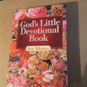 Book - God’s Little Devotional book for Moms. H. H220